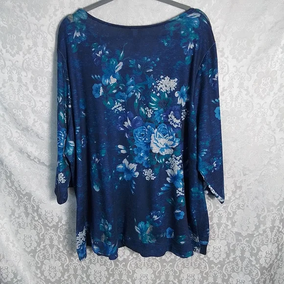 Catherines floral blue women's long sleeved beaded top 3X - Picture 8 of 9